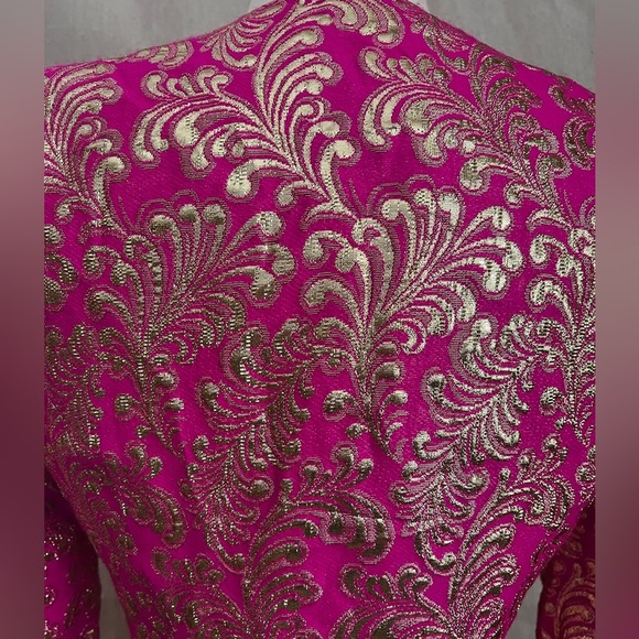 Farinae Collections Vintage Fuchsia and Gold Embroidered Jacket Size 8​​ - Picture 5 of 8